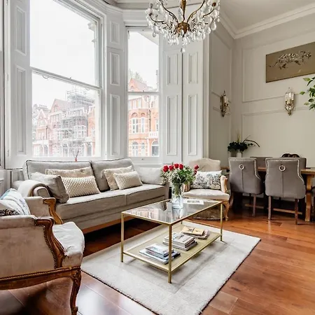 Stunning 2 Bed Duplex With Quiet Communal Garden